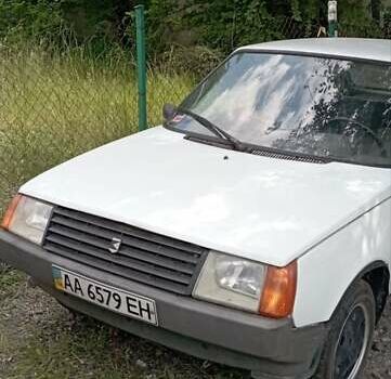 Белый ЗАЗ 1140, объемом двигателя 0.9 л и пробегом 29 тыс. км за 1000 $, фото 2 на Automoto.ua