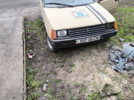 Бежевый ЗАЗ 1140, объемом двигателя 0 л и пробегом 150 тыс. км за 379 $, фото 1 на Automoto.ua