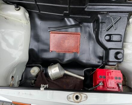 Белый ЗАЗ 968, объемом двигателя 1.1 л и пробегом 1000 тыс. км за 4800 $, фото 7 на Automoto.ua