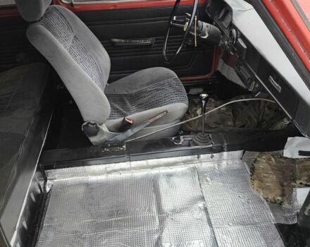 Красный ЗАЗ 968, объемом двигателя 1 л и пробегом 72 тыс. км за 650 $, фото 4 на Automoto.ua