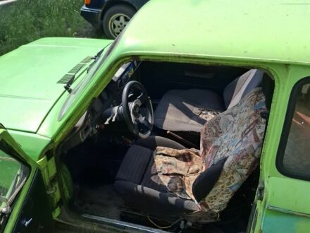 ЗАЗ 968 1989 у Смеле на Automoto.ua Зелений ЗАЗ 968, об'ємом двигуна 1 л та пробігом 300 тис. км за 182 $, фото 1 на Automoto.ua