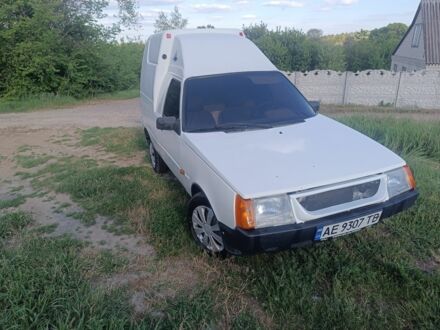 ЗАЗ Інша 2004 у Дніпро (Дніпропетровську) на Automoto.ua Білий ЗАЗ Інша, об'ємом двигуна 1.1 л та пробігом 100 тис. км за 1328 $, фото 1 на Automoto.ua