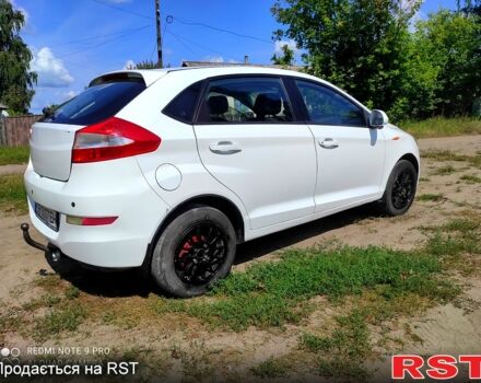 ЗАЗ Форза 2013 в Корюковке на Automoto.ua Белый ЗАЗ Форза, объемом двигателя 1.5 л и пробегом 179 тыс. км за 2500 $, фото 4 на Automoto.ua