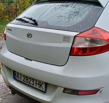 ЗАЗ Форза 2014 в Киеве на Automoto.ua Белый ЗАЗ Форза, объемом двигателя 1.6 л и пробегом 109 тыс. км за 3200 $, фото 9 на Automoto.ua