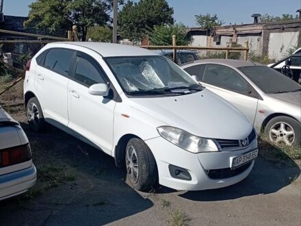 Білий ЗАЗ Форза, об'ємом двигуна 1.5 л та пробігом 145 тис. км за 2000 $, фото 1 на Automoto.ua