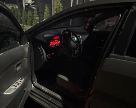 Серый ЗАЗ Форза, объемом двигателя 1.5 л и пробегом 81 тыс. км за 2000 $, фото 4 на Automoto.ua