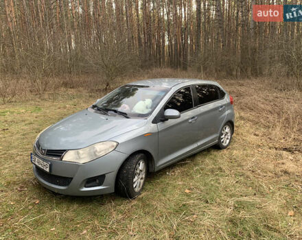 Серый ЗАЗ Форза, объемом двигателя 1.5 л и пробегом 200 тыс. км за 2700 $, фото 2 на Automoto.ua