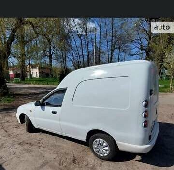 Белый ЗАЗ Lanos Cargo, объемом двигателя 1.5 л и пробегом 280 тыс. км за 2000 $, фото 1 на Automoto.ua