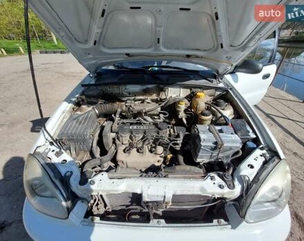 Белый ЗАЗ Lanos Cargo, объемом двигателя 1.5 л и пробегом 280 тыс. км за 2000 $, фото 2 на Automoto.ua