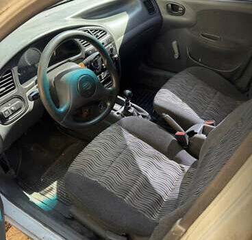 Белый ЗАЗ Lanos Cargo, объемом двигателя 1.5 л и пробегом 274 тыс. км за 2000 $, фото 6 на Automoto.ua