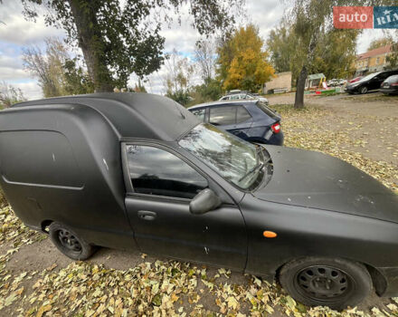 Черный ЗАЗ Lanos Cargo, объемом двигателя 1.5 л и пробегом 437 тыс. км за 2400 $, фото 4 на Automoto.ua