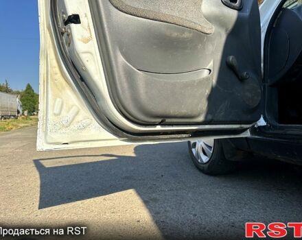 Белый ЗАЗ Ланос Пикап, объемом двигателя 15 л и пробегом 176 тыс. км за 1650 $, фото 7 на Automoto.ua