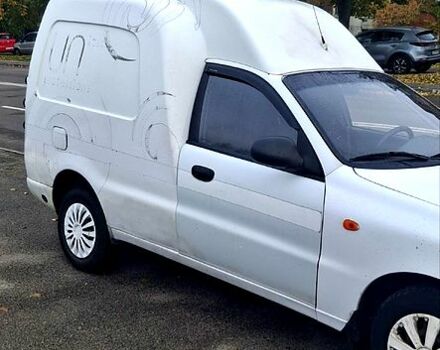 Белый ЗАЗ Ланос Пикап, объемом двигателя 1.5 л и пробегом 270 тыс. км за 2200 $, фото 1 на Automoto.ua