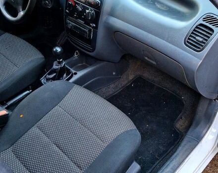 Белый ЗАЗ Ланос Пикап, объемом двигателя 1.5 л и пробегом 160 тыс. км за 3500 $, фото 5 на Automoto.ua