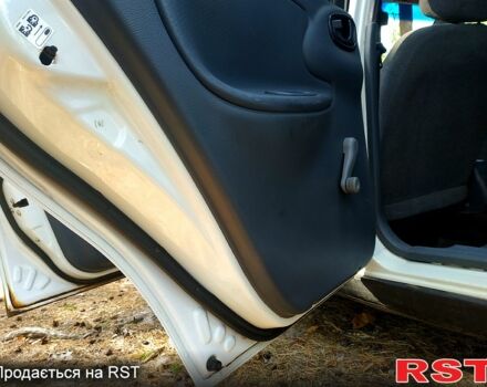 Белый ЗАЗ Ланос, объемом двигателя 1.5 л и пробегом 163 тыс. км за 1750 $, фото 5 на Automoto.ua