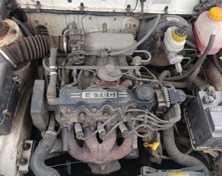 Білий ЗАЗ Ланос, об'ємом двигуна 0 л та пробігом 210 тис. км за 2000 $, фото 1 на Automoto.ua