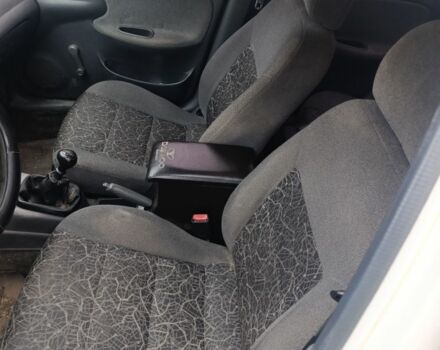 Білий ЗАЗ Ланос, об'ємом двигуна 0 л та пробігом 210 тис. км за 2000 $, фото 4 на Automoto.ua