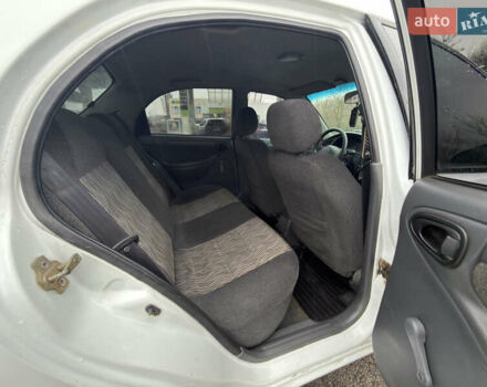 Білий ЗАЗ Ланос, об'ємом двигуна 1.5 л та пробігом 180 тис. км за 1650 $, фото 14 на Automoto.ua