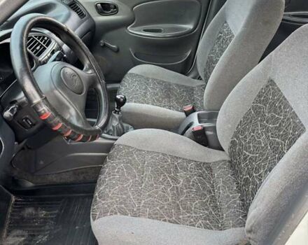 Белый ЗАЗ Ланос, объемом двигателя 1.5 л и пробегом 280 тыс. км за 2000 $, фото 6 на Automoto.ua