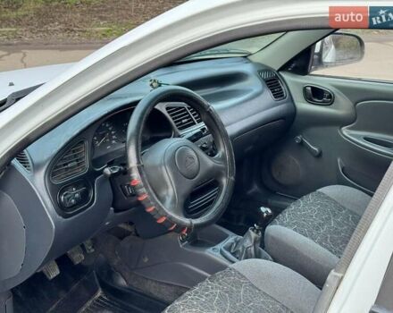 Белый ЗАЗ Ланос, объемом двигателя 1.5 л и пробегом 280 тыс. км за 2000 $, фото 5 на Automoto.ua