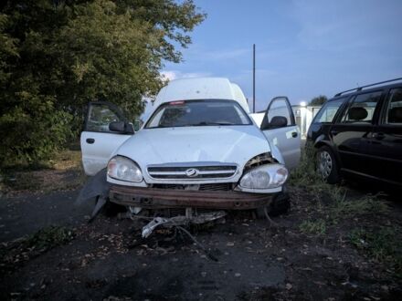 ЗАЗ Ланос 2012 в Черкассах на Automoto.ua Белый ЗАЗ Ланос, объемом двигателя 1.5 л и пробегом 300 тыс. км за 599 $, фото 1 на Automoto.ua