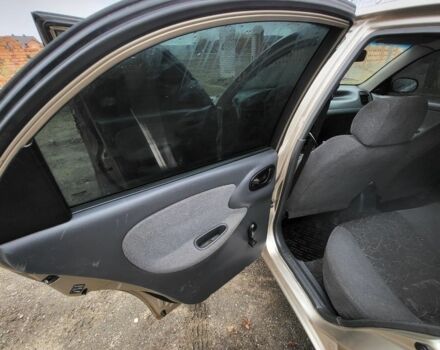 Бежевый ЗАЗ Ланос, объемом двигателя 1.3 л и пробегом 250 тыс. км за 1550 $, фото 6 на Automoto.ua