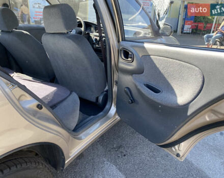 Бежевий ЗАЗ Ланос, об'ємом двигуна 1.39 л та пробігом 73 тис. км за 2000 $, фото 7 на Automoto.ua