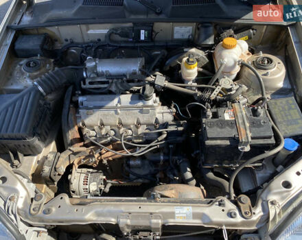 Бежевий ЗАЗ Ланос, об'ємом двигуна 1.39 л та пробігом 73 тис. км за 2000 $, фото 11 на Automoto.ua