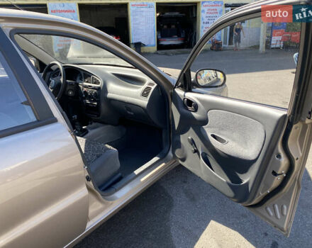 Бежевий ЗАЗ Ланос, об'ємом двигуна 1.39 л та пробігом 73 тис. км за 2000 $, фото 6 на Automoto.ua