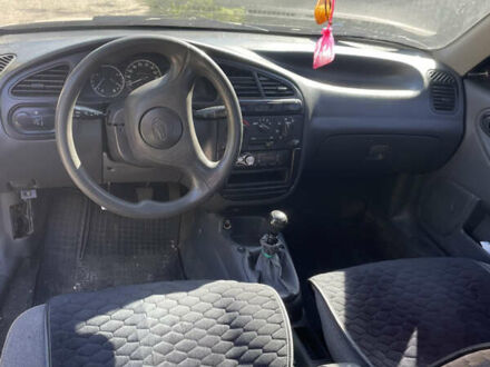 Бежевый ЗАЗ Ланос, объемом двигателя 1.5 л и пробегом 300 тыс. км за 2100 $, фото 1 на Automoto.ua