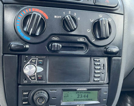 Чорний ЗАЗ Ланос, об'ємом двигуна 1.39 л та пробігом 219 тис. км за 2700 $, фото 12 на Automoto.ua