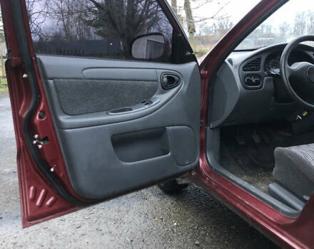 Красный ЗАЗ Ланос, объемом двигателя 1.5 л и пробегом 35 тыс. км за 3500 $, фото 8 на Automoto.ua