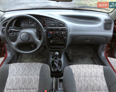 Красный ЗАЗ Ланос, объемом двигателя 1.5 л и пробегом 35 тыс. км за 3500 $, фото 14 на Automoto.ua