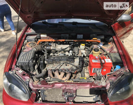 Красный ЗАЗ Ланос, объемом двигателя 1.5 л и пробегом 137 тыс. км за 3050 $, фото 1 на Automoto.ua