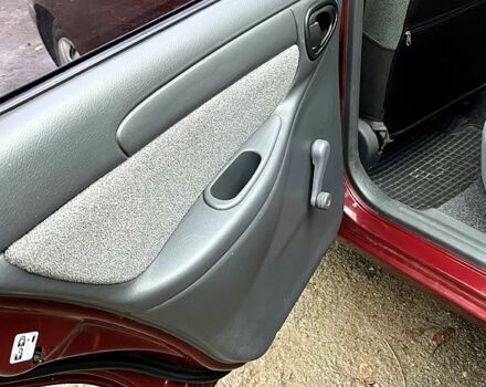 Красный ЗАЗ Ланос, объемом двигателя 1.5 л и пробегом 74 тыс. км за 3200 $, фото 11 на Automoto.ua