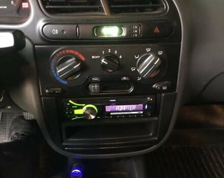 Красный ЗАЗ Ланос, объемом двигателя 1.5 л и пробегом 76 тыс. км за 3800 $, фото 4 на Automoto.ua