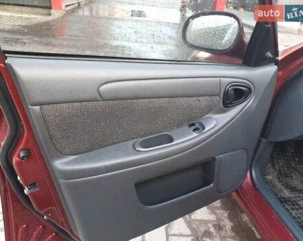 Красный ЗАЗ Ланос, объемом двигателя 1.5 л и пробегом 650 тыс. км за 3200 $, фото 6 на Automoto.ua