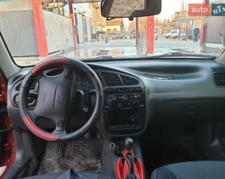 Красный ЗАЗ Ланос, объемом двигателя 1.5 л и пробегом 650 тыс. км за 3200 $, фото 2 на Automoto.ua