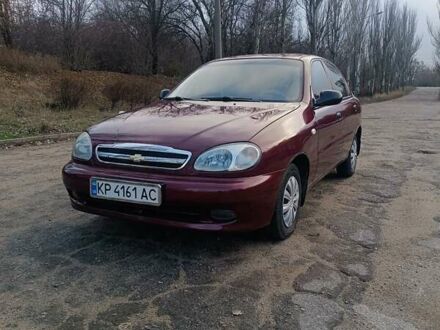 Красный ЗАЗ Ланос, объемом двигателя 1.5 л и пробегом 200 тыс. км за 2650 $, фото 1 на Automoto.ua