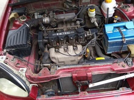 Червоний ЗАЗ Ланос, об'ємом двигуна 1.5 л та пробігом 200 тис. км за 1800 $, фото 1 на Automoto.ua