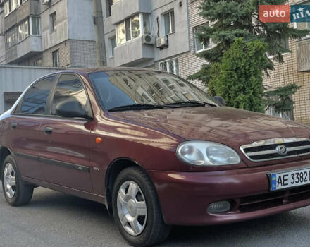 Красный ЗАЗ Ланос, объемом двигателя 1.5 л и пробегом 150 тыс. км за 2100 $, фото 1 на Automoto.ua