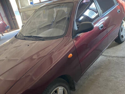 ЗАЗ Ланос 2009 у Умани на Automoto.ua Червоний ЗАЗ Ланос, об'ємом двигуна 1.39 л та пробігом 82 тис. км за 3000 $, фото 1 на Automoto.ua