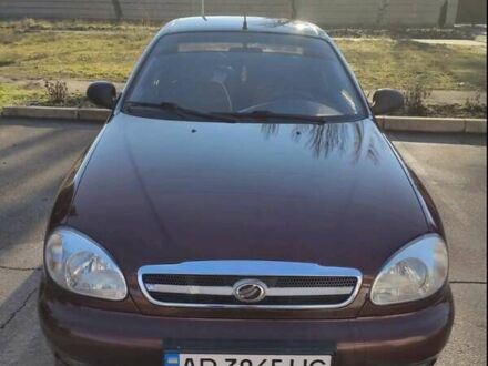 Красный ЗАЗ Ланос, объемом двигателя 1.6 л и пробегом 240 тыс. км за 2300 $, фото 1 на Automoto.ua