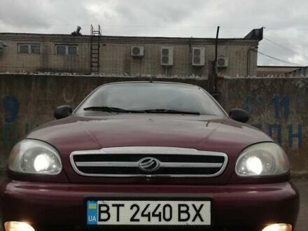 Красный ЗАЗ Ланос, объемом двигателя 1.5 л и пробегом 130 тыс. км за 3900 $, фото 1 на Automoto.ua