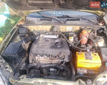 Жовтий ЗАЗ Ланос, об'ємом двигуна 1.39 л та пробігом 300 тис. км за 1350 $, фото 4 на Automoto.ua