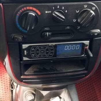 Сірий ЗАЗ Ланос, об'ємом двигуна 1.39 л та пробігом 229 тис. км за 1930 $, фото 3 на Automoto.ua