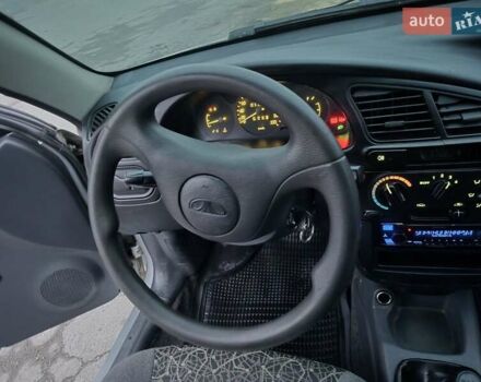 Сірий ЗАЗ Ланос, об'ємом двигуна 1.4 л та пробігом 112 тис. км за 2300 $, фото 4 на Automoto.ua