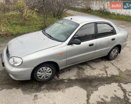 Серый ЗАЗ Ланос, объемом двигателя 1.39 л и пробегом 290 тыс. км за 1555 $, фото 2 на Automoto.ua