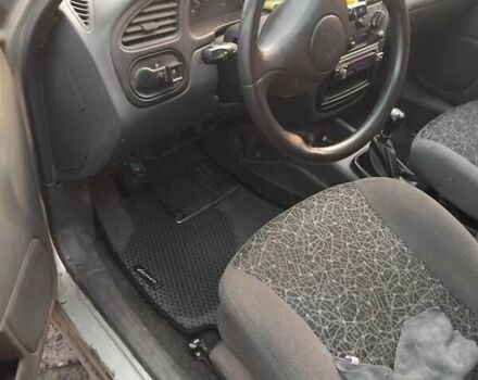 Сірий ЗАЗ Ланос, об'ємом двигуна 1.5 л та пробігом 140 тис. км за 2000 $, фото 1 на Automoto.ua