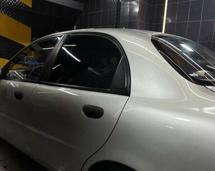 Сірий ЗАЗ Ланос, об'ємом двигуна 1.6 л та пробігом 270 тис. км за 1999 $, фото 5 на Automoto.ua